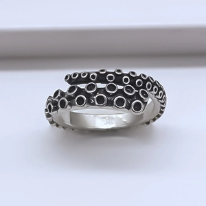 Vintage octopus tentacle open ring with realistic suction cups in oxidized silver finish