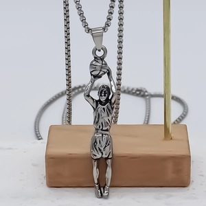 Polished basketball player pendant necklace with box chain for men street fashion