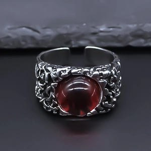 Vintage Gothic Hip Hop Alloy Open Ring Retro Red Evil Eye Adjustable Band Finger Ring For Women Men Cool Jewelry