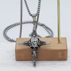Retro silver skull cross pendant necklace in vintage stainless steel for men
