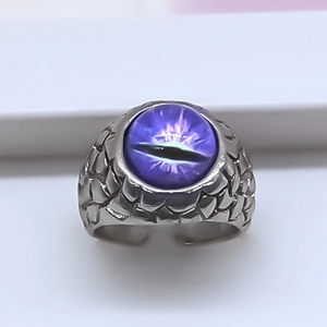 Vintage silver alloy dragon eye ring with purple center and adjustable dragon scale band