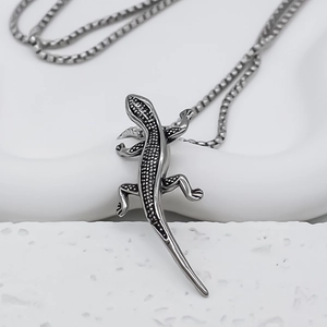 Vintage lizard pendant necklace in oxidized stainless steel with square link chain