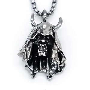 Collier pendentif démon gothique en acier inoxydable avec visage de diable à capuche