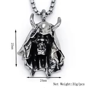 Pendentif crâne de démon punk gothique en argent vintage avec chaîne à mailles carrées