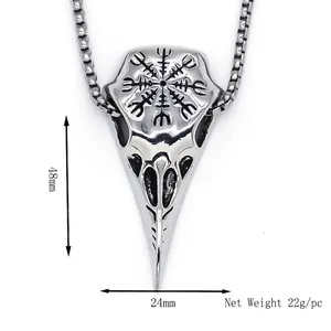 Collier crâne de corbeau viking avec boussole Vegvisir gravée en acier style rétro