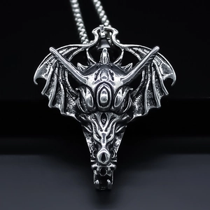 Collier Pendentif Crâne de Dragon Gothique Vintage pour Hommes Femmes Punk Rock Alliage Tête de Dragon Ailée Bijoux de Mode
