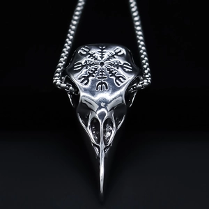 Collier Pendentif Crâne de Corbeau Viking Nordique Vintage Alliage Vegvisir Boussole Totem Bijoux Gothiques Hommes Femmes