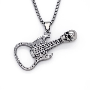 Collier guitare tête de mort punk rétro avec pendentif décapsuleur et chaîne carrée