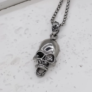 Vintage punk skull pendant necklace with cross carving on box chain for men and women