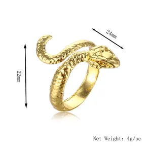 Vintage oversized gold snake ring with realistic scales, 22mm span and 4g net weight