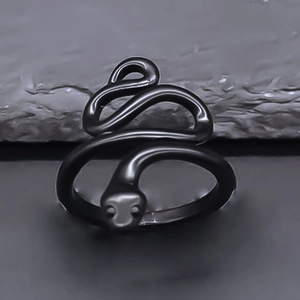 Unisex black punk snake ring with bold wrap-around design and futuristic aesthetic style