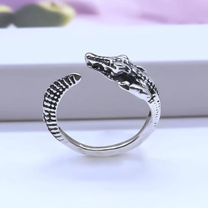 Vintage Silber Krokodil Ring mit Schuppentextur und verstellbarem offenem Design