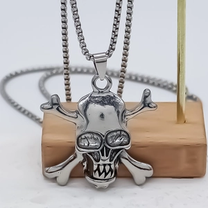Punk silver skull crossbones pendant necklace with polished square link chain for men and women
