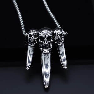 Men's Punk Gothic Triple Skull Claw Pendant Necklace Alloy Silver Tone Hip Hop Streetwear Spikes Jewelry Gift For Teens