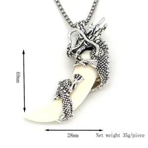 Pendentif dent de loup dragon en alliage argenté, taille 69x28mm et poids de 35g