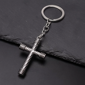 3D Cross Pendant Keychain Silver Tone Alloy Metal Car Keyring Fashion Bag Hanging Ornament Religious Jewelry Unisex Gift