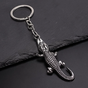 Porte-clés Crocodile en Alliage d'Argent Rétro Créatif Pendentif Animal Réaliste Vintage Anneau Porte-clés Style Punk Cadeau Homme Femme