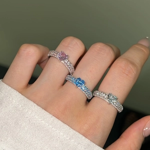 S925 silver rings with heart-shaped rainbow zircons in pink, blue, and white colors