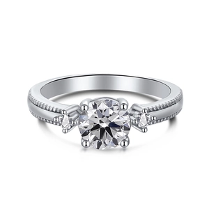 S925 sterling silver classic three-stone engagement ring with round cut high carbon diamond