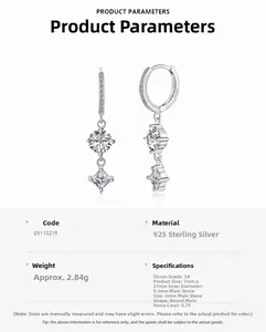 Détail de boucles d'oreilles en argent S925 avec zircons 0,75ct et longueur de 31mm