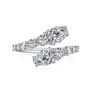 Bague ouverte élégante en argent 925 avec zircone taille poire et design enveloppant