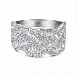 Bague Torsadée en Argent Sterling 925 Mariage Français Femme Luxueuse Zirconia Baguette Incrustée Bijoux de Mode Bague