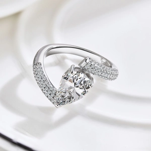 Close-up of S925 sterling silver ring featuring a teardrop zircon and 925 hallmark
