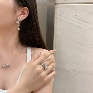 Elegant S925 sterling silver bow jewelry set with zircon necklace earrings and ring