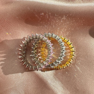 Ensemble de trois bagues d'éternité en argent S925 avec zircons roses, blancs et jaunes