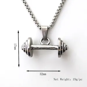 Collier à pendentif haltère pour homme en acier inoxydable avec chaîne à perles carrées
