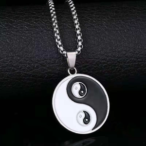 Retro Chinese Style Tai Chi Yin Yang Round Pendant Necklace Alloy Enamel Box Chain Geometric Necklaces Jewelry Gift