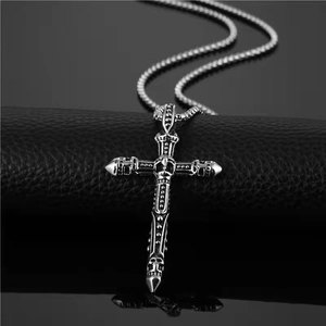 Collier Pendentif Croix Crâne Gothique Chaîne en Alliage Électroplaqué pour Homme Femme Punk Street Wear Bijoux Rétro Accessoires