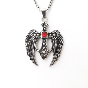 Collier rétro punk ailes d'ange et croix en acier inoxydable poli avec zircon rouge