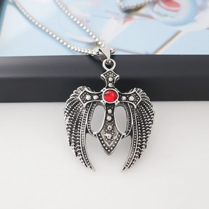 Collier croix ailée gothique en acier inoxydable avec pierre rouge et chaîne