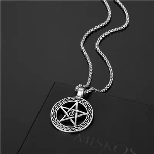 Retro Silver Color Alloy Pentagram Moon Pendant Necklace With Celtic Knot Pattern Gothic Punk Hip Hop Mystical Jewelry
