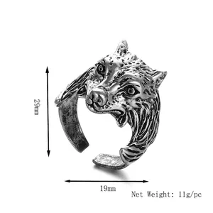 Men's vintage wolf head open ring in antique silver finish, 29mm height animal jewelry