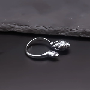Vintage silver buddha head and hand open ring with polished retro finish for men and women
