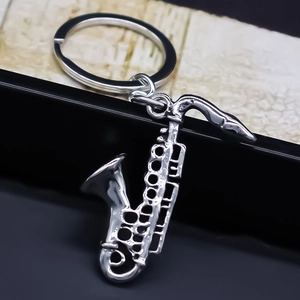 Creative Metal Saxophone Keychain Silver Alloy Music Lover Gift Bag Pendant For Men Women School Bag Accessories Jewelry