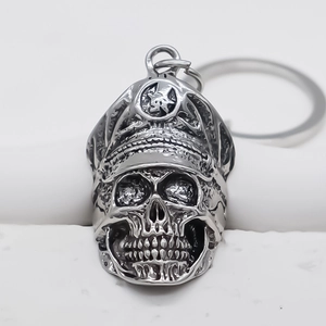 Gothic skull keychain with military hat and star badge in silver tone stainless steel