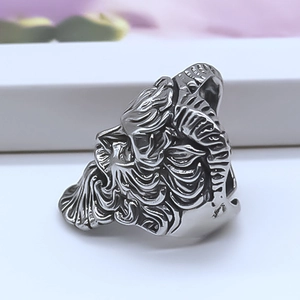 Vintage Pan goat head embossed adjustable ring in silver-gray finish for men