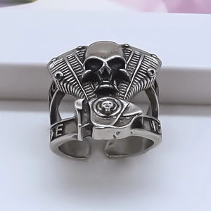 Retro punk skeleton ring with vintage silver finish and adjustable engine motor design
