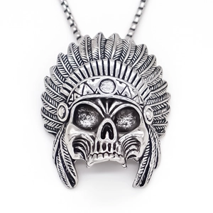 Collar calavera jefe indio estilo punk con colgante corona de plumas y cadena