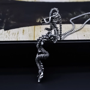 Retro Alloy Dragon Pendant Necklace Fashion National Style Dragon Soaring Jewelry Accessory For Men Women Streetwear