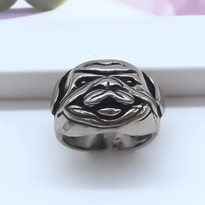 Retro bulldog head ring in antique silver finish for men, stylish hip hop punk jewelry style