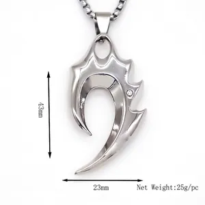 Collana minimalista con pendente geometrico a cono in acciaio inox con cristallo