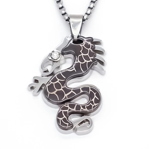 Chaîne en acier inoxydable avec un pendentif dragon détaillé en argent et noir