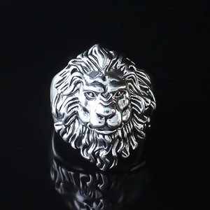 Bague Tête de Lion en Alliage Rétro pour Hommes Hip Hop Punk Bague de Gravure d'Animaux Masculins Couleur Argent Bijoux de Motard