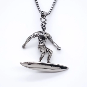 Collier avec pendentif surfeur minimaliste en acier inoxydable et chaîne box pour homme femme