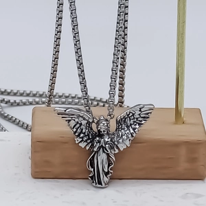 Retro silver angel pendant necklace with prayer wings and box chain for men and women