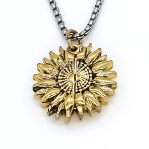 Collier avec pendentif tournesol doré et chaîne maille vénitienne, bijou créatif